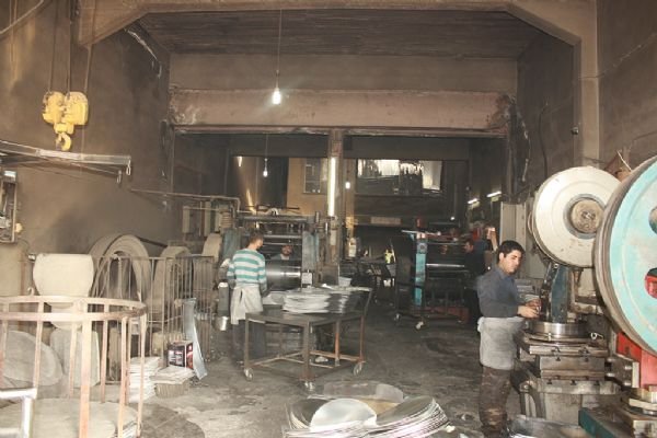 Dökücüler Alüminyum’un mevcut tesis galerisindeki alüminyum işleme alanı